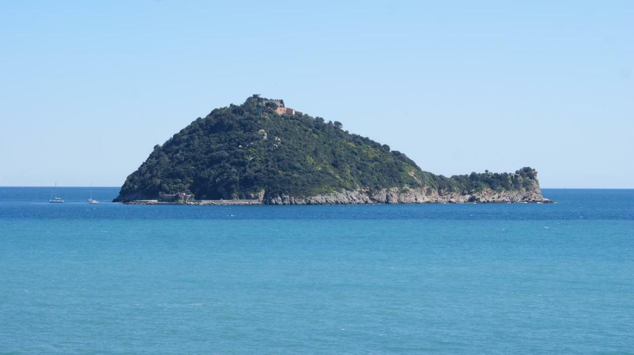 Viale Hanbury Appartamento Alassio